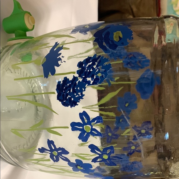 Glass Beverage Dispenser with Green Lid and Blue Floral Design - Picture 7 of 7